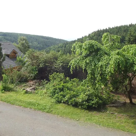 S Vyhledem Hytte Jáchymov