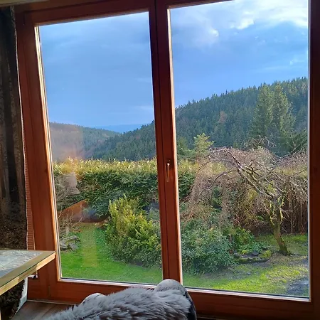 S Vyhledem Hytte Jáchymov